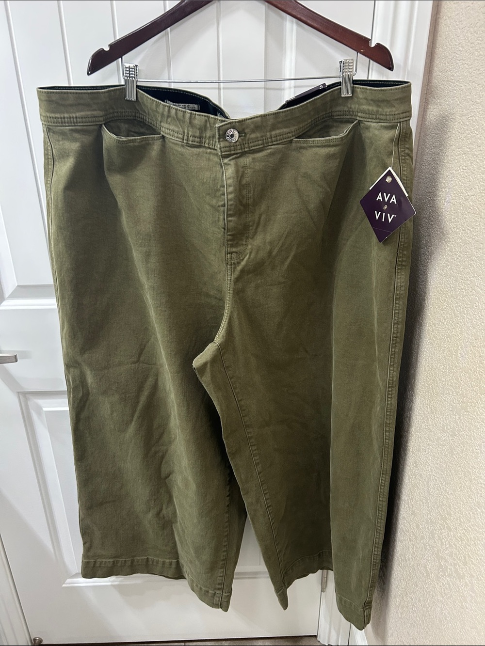 Ava & Viv Olive Green Women’s PlusChino Pants New
